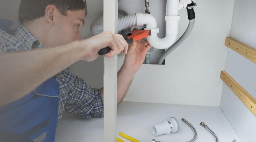 Local tankless water heater installation in Dundee, IA
